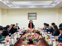 Viện Nghiên cứu và Phát triển Vùng cùng Trung tâm Mã số, mã vạch Quốc gia đến thăm và làm việc với Trung ương hội Nông dân Việt Nam