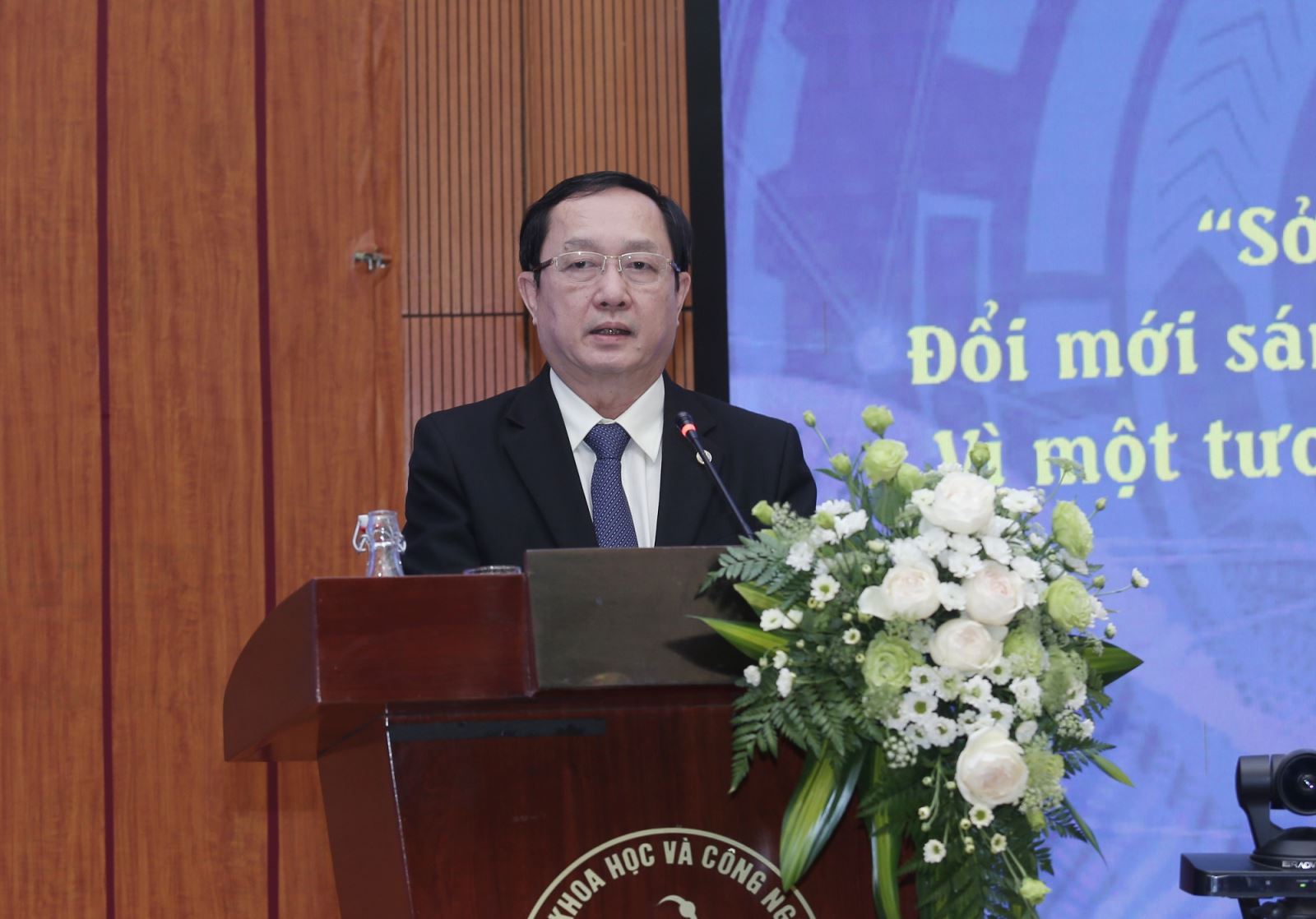 Việt Nam đang chuyển đổi sang mô hình tăng trưởng dựa trên KHCN và đổi mới sáng tạo