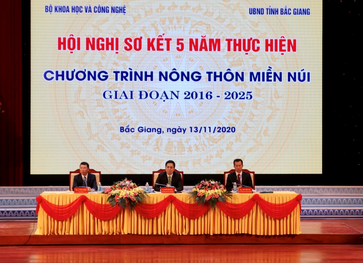 Hội nghị sơ kết 5 năm thực hiện hiện Chương trình nông thôn miền núi giai đoạn 2016-2025